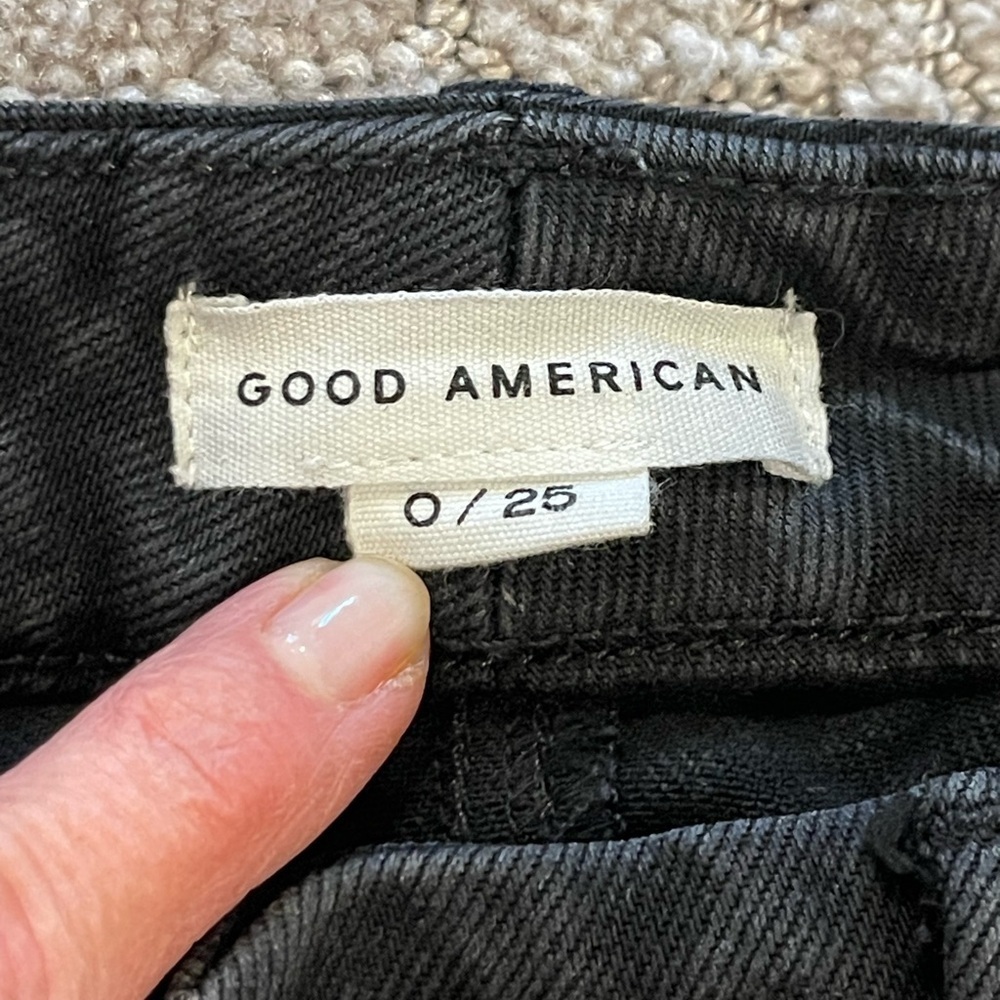Good American Soft Tech Black Straight Leg Jeans, Good Petite Size 0, Mid-Rise - Picture 5 of 16